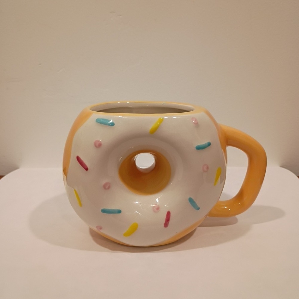Donut Mug with Sprinkle Design – Novelty Coffee Cup with Donut Handle – Fun Gift